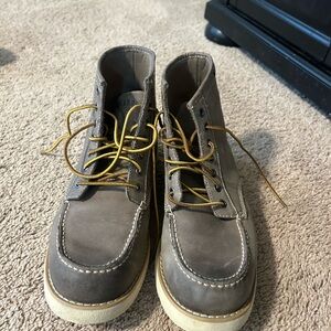 Eastland Gray Leather Men's Boots with Tan Laces